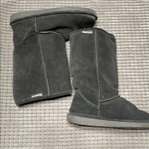 BEARPAWS SUADE BOOTS SZ8 T3